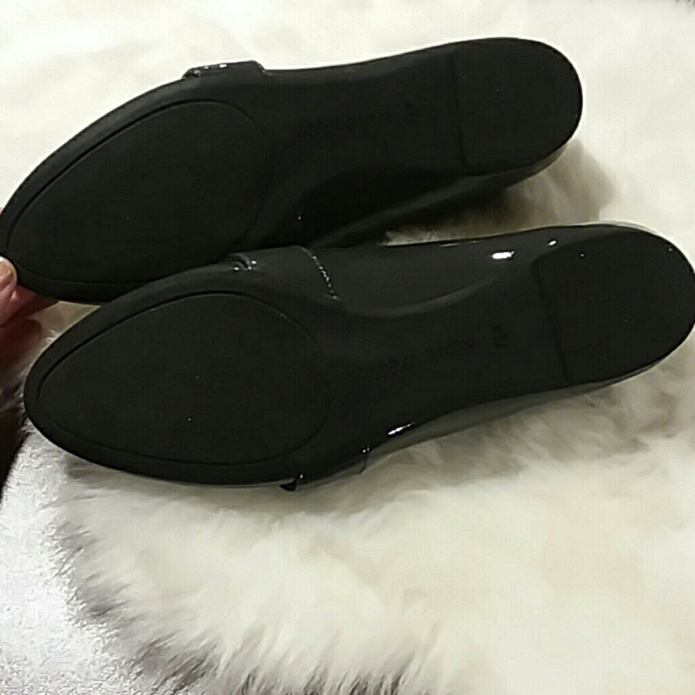 Nine West Dark Gray Faux Leather Shiny Flats - Picture 4 of 6